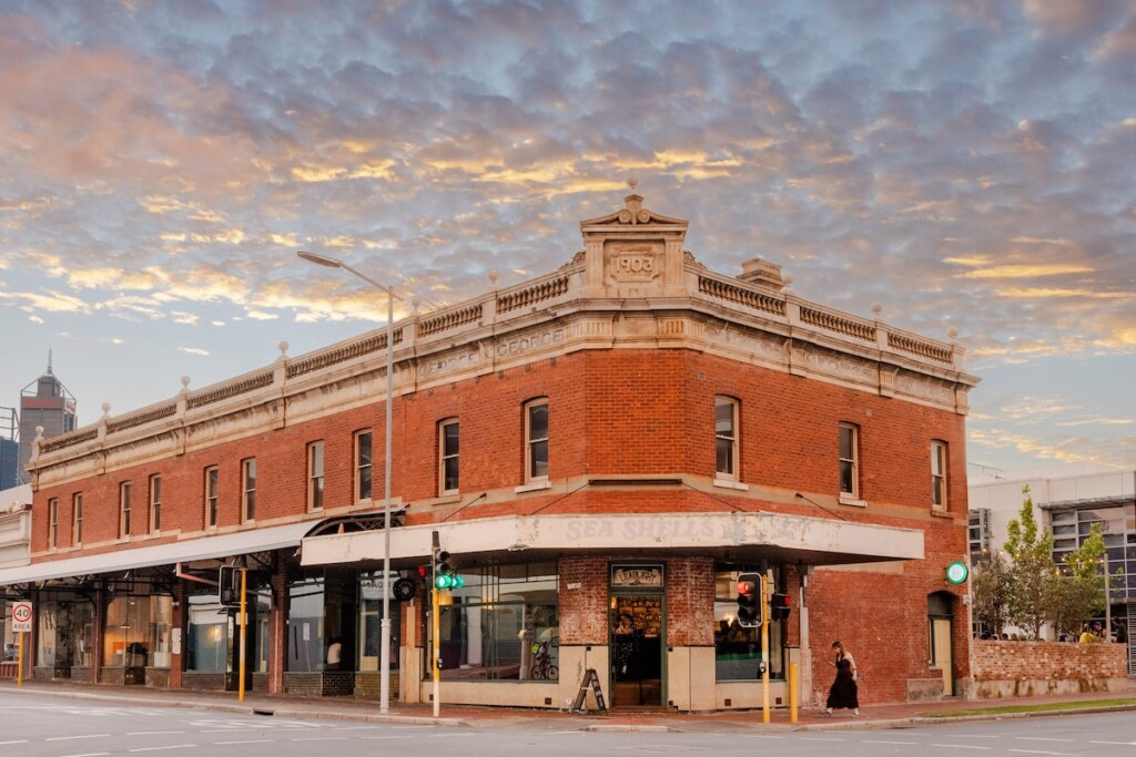 The Leadlight Northbridge Exterior